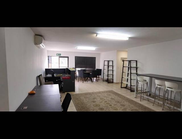 INDUSTRIAL PROPERTY TO RENT IN N4 GATEWAY INDUSTRIAL PARK